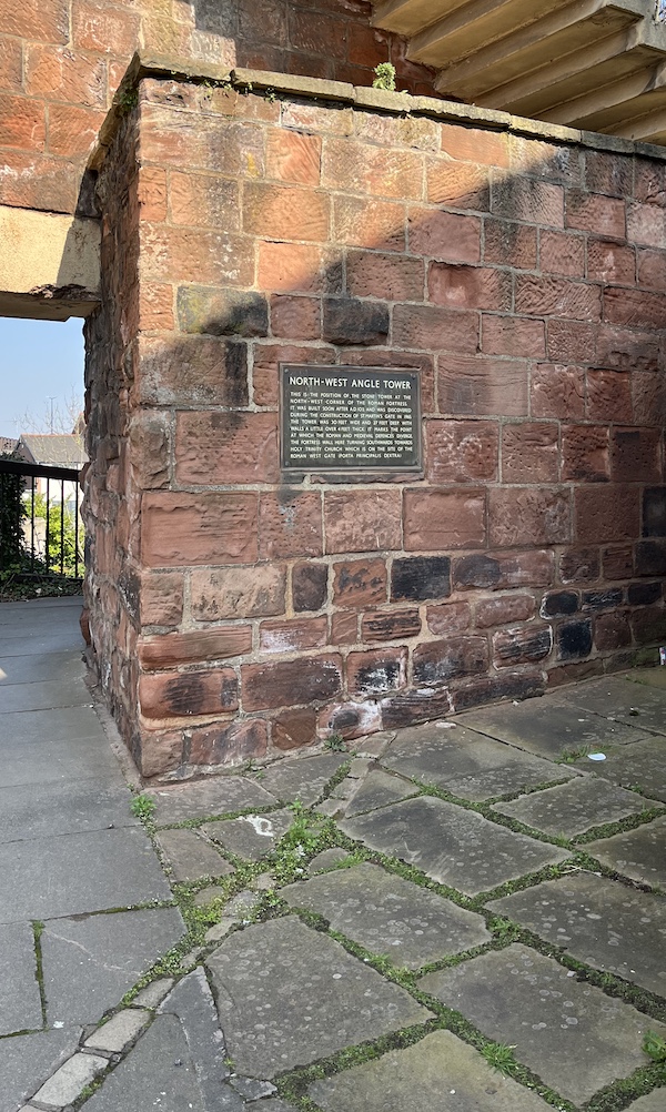 Cobbles in the pavement below the stairs of this footbridge mark the position of the Roman North West Angle Tower.